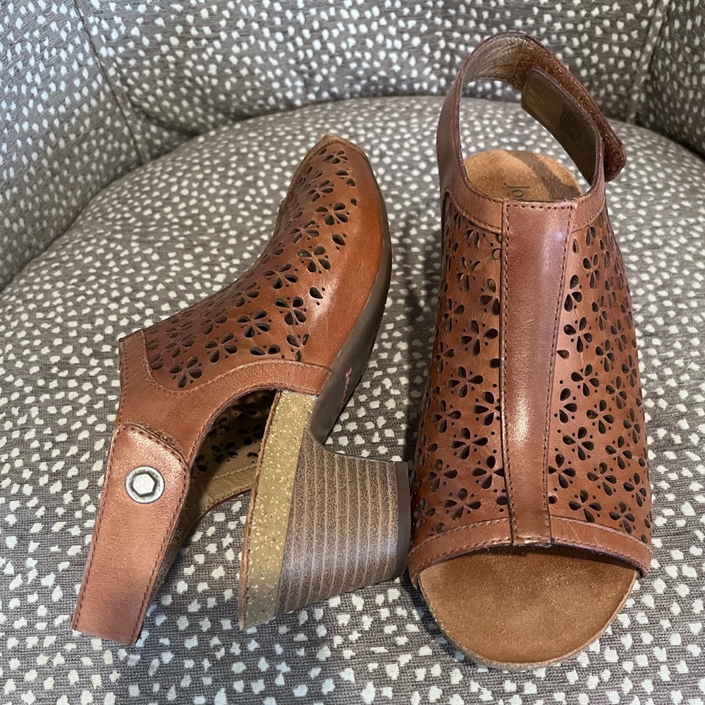 Brown Leather Women's Slingback heel